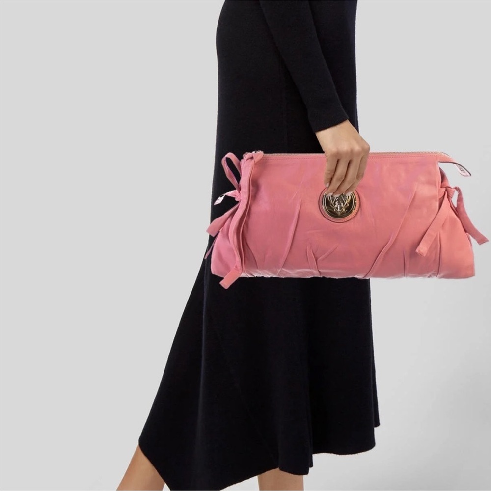 Gucci Pink Leather Hysteria Clutch - Picture 10 of 13